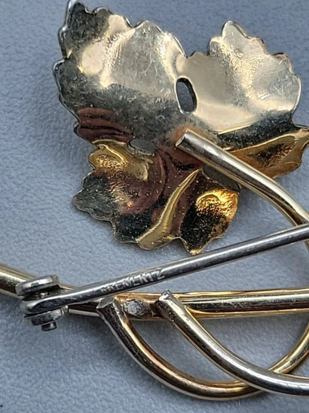 Vintage Signed Krementz 14K Gold Overlay Leaf Brooch Pin Mid Century Botanical